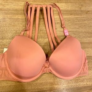 PINK wear everywhere push-up bra